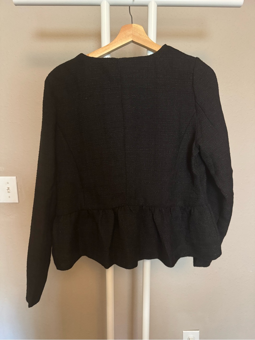Elegant Black Peplum Tweed Jacket New - Picture 8 of 8